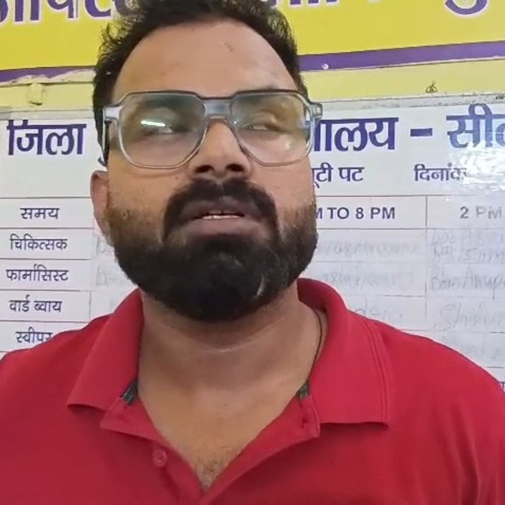 सीतापुर में ट्रेन से गिरकर युवक गंभीर झुलसा:मालगोदाम रेलवे स्टेशन के पास हादसा, हाईटेंशन लाइन की चपेट में आया