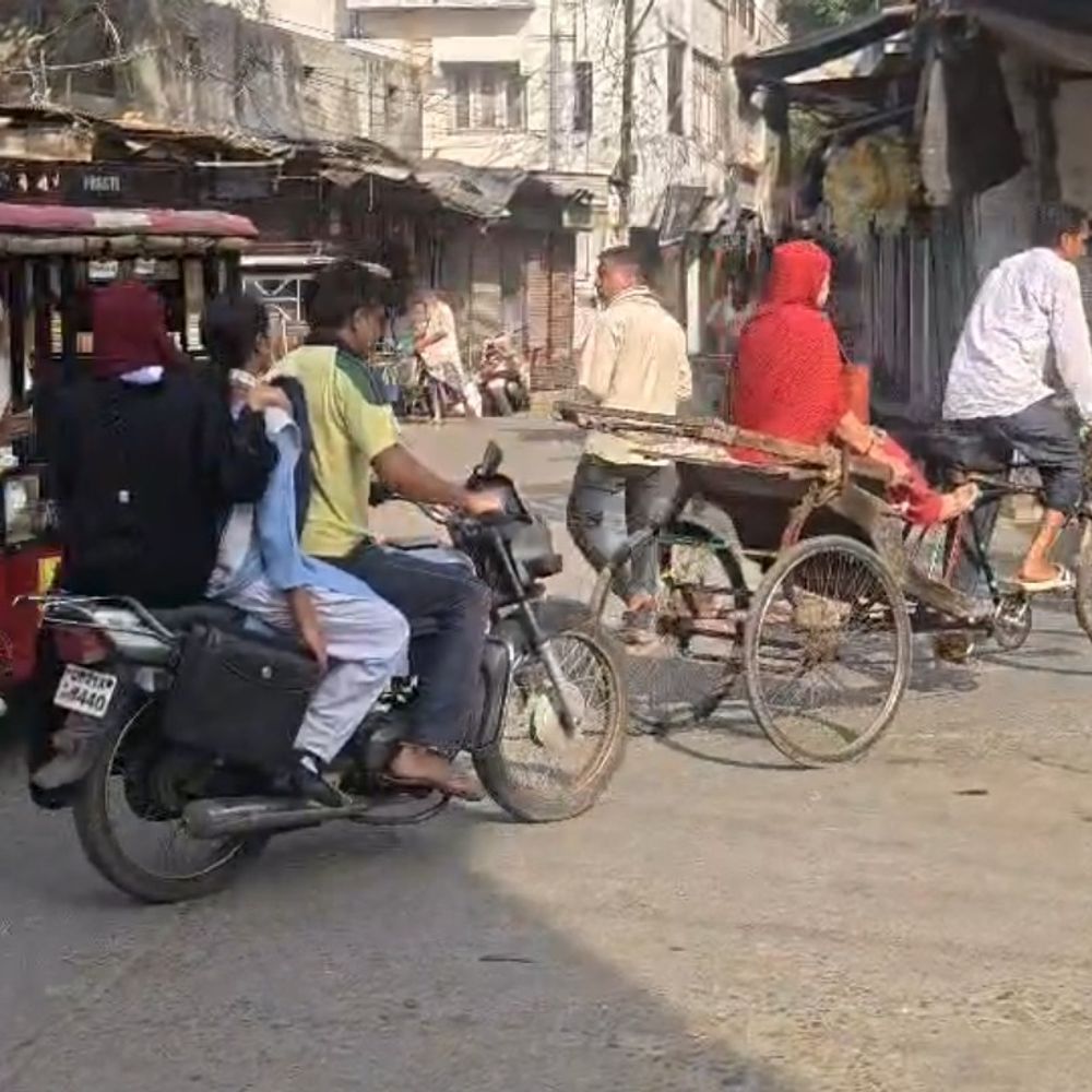संभल में बारिश से तापमान 5 डिग्री गिरा:गर्मी से राहत, आंधी-बारिश का अलर्ट, AQI 73 दर्ज