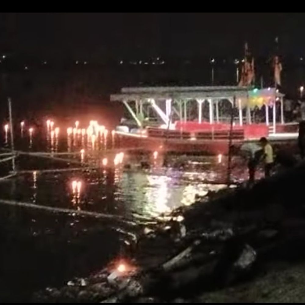 आनंदेश्वर मंदिर में गंगा दशहरा का भव्य आयोजन:दूध-दही से हुआ मां गंगा का अभिषेक, महाआरती में उमड़े हजारों भक्त