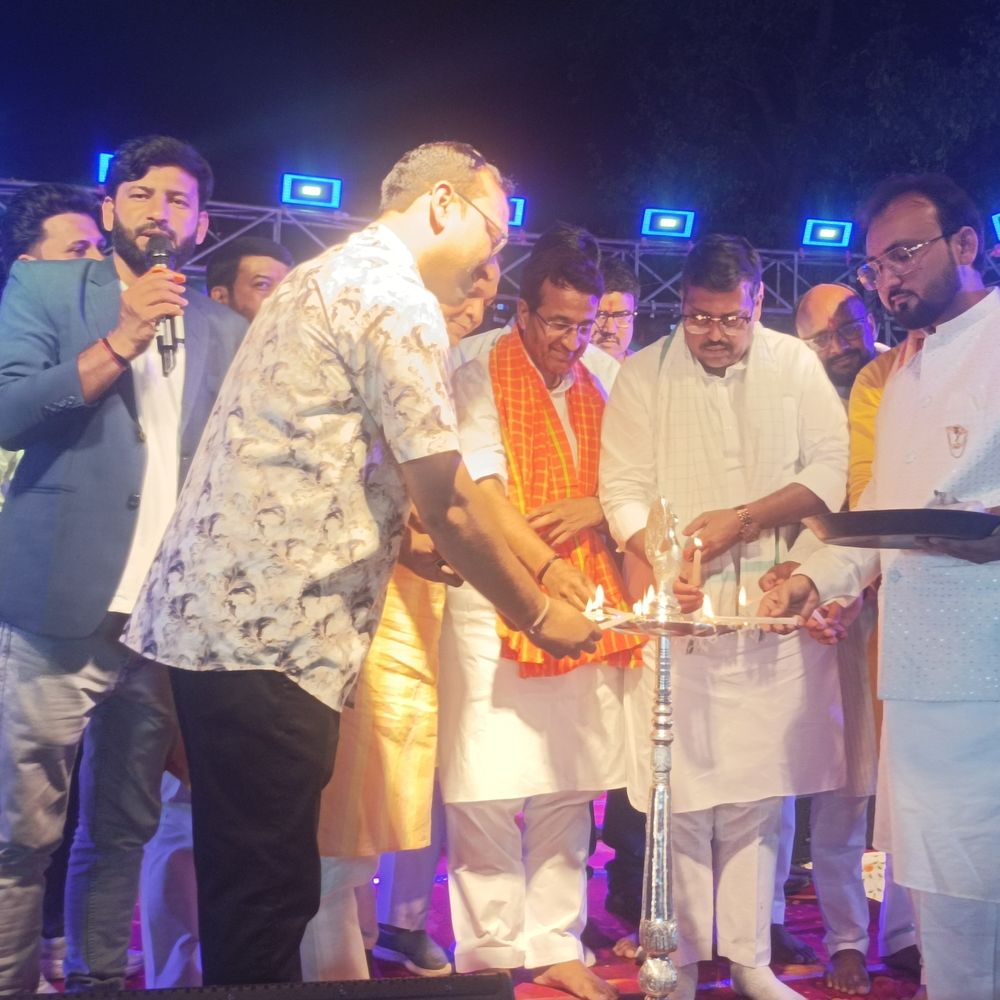 चरपोखरी में पानी प्लांट का उद्घाटन:मंत्री और विधायक ने शुभारंभ किया, बोले- युवाओं को रोजगार के अवसर भी मिलेंगे