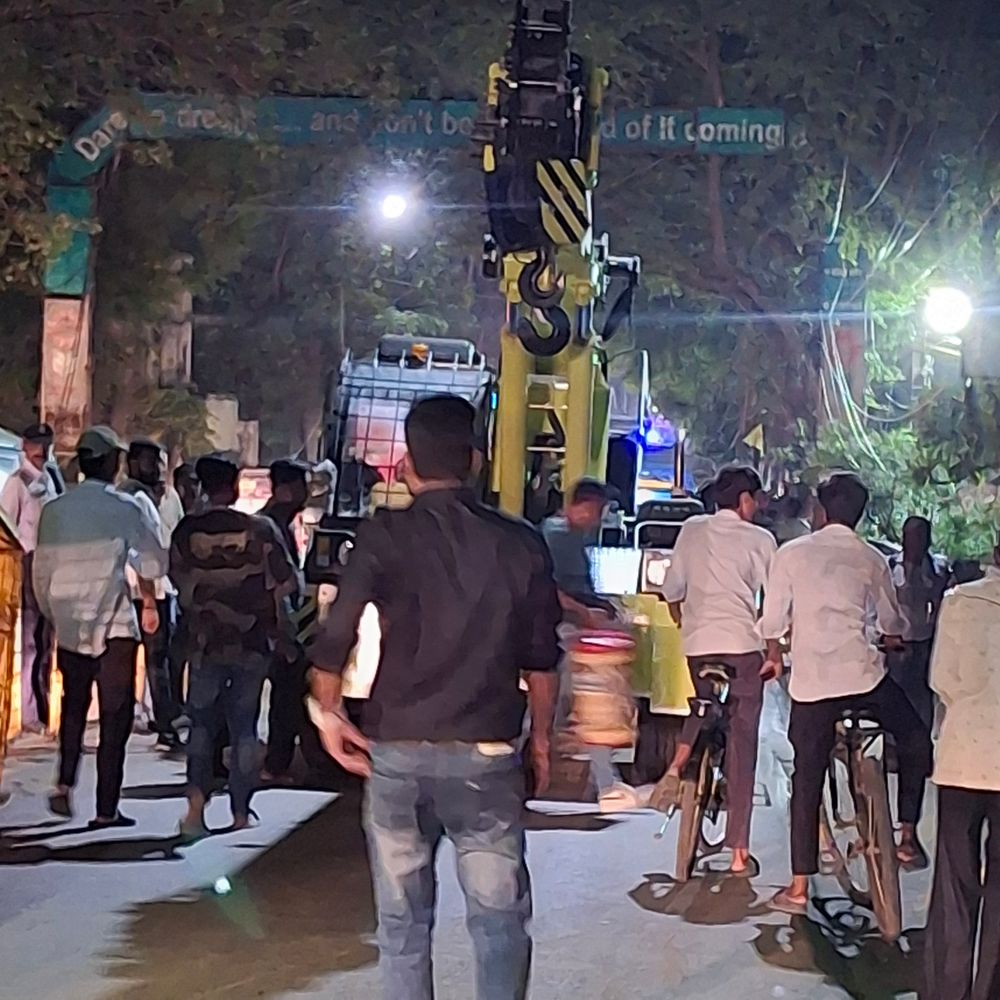 इंदिरा सेतु पर क्रेन का डीजल खत्म:बिलासपुर में एक घंटे तक लगा लंबा जाम, ट्रैफिक पुलिस ने संभाला मोर्चा