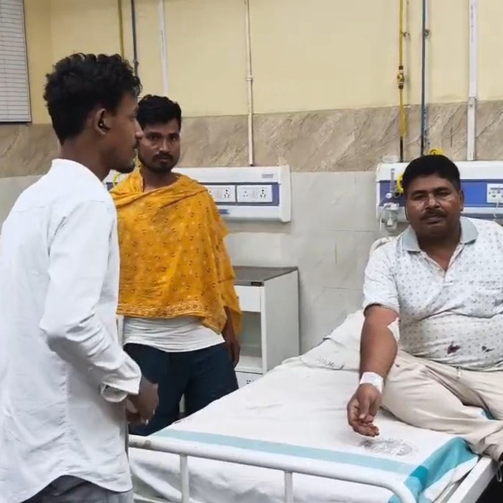 नालंदा में मोबाइल दुकानदार से 80 हजार की लूट:विरोध करने पर मारा चाकू; दुकान बंद करके घर लौट रहे थे, रास्ते में 3 अपराधियों ने रोका