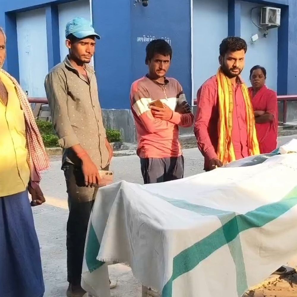 नालंदा में पैदल जा रहे युवक को ट्रक ने रौंदा:सदर हॉस्पिटल पहुंचने से पहले तोड़ दम, सामान खरीदने बाजार गया था
