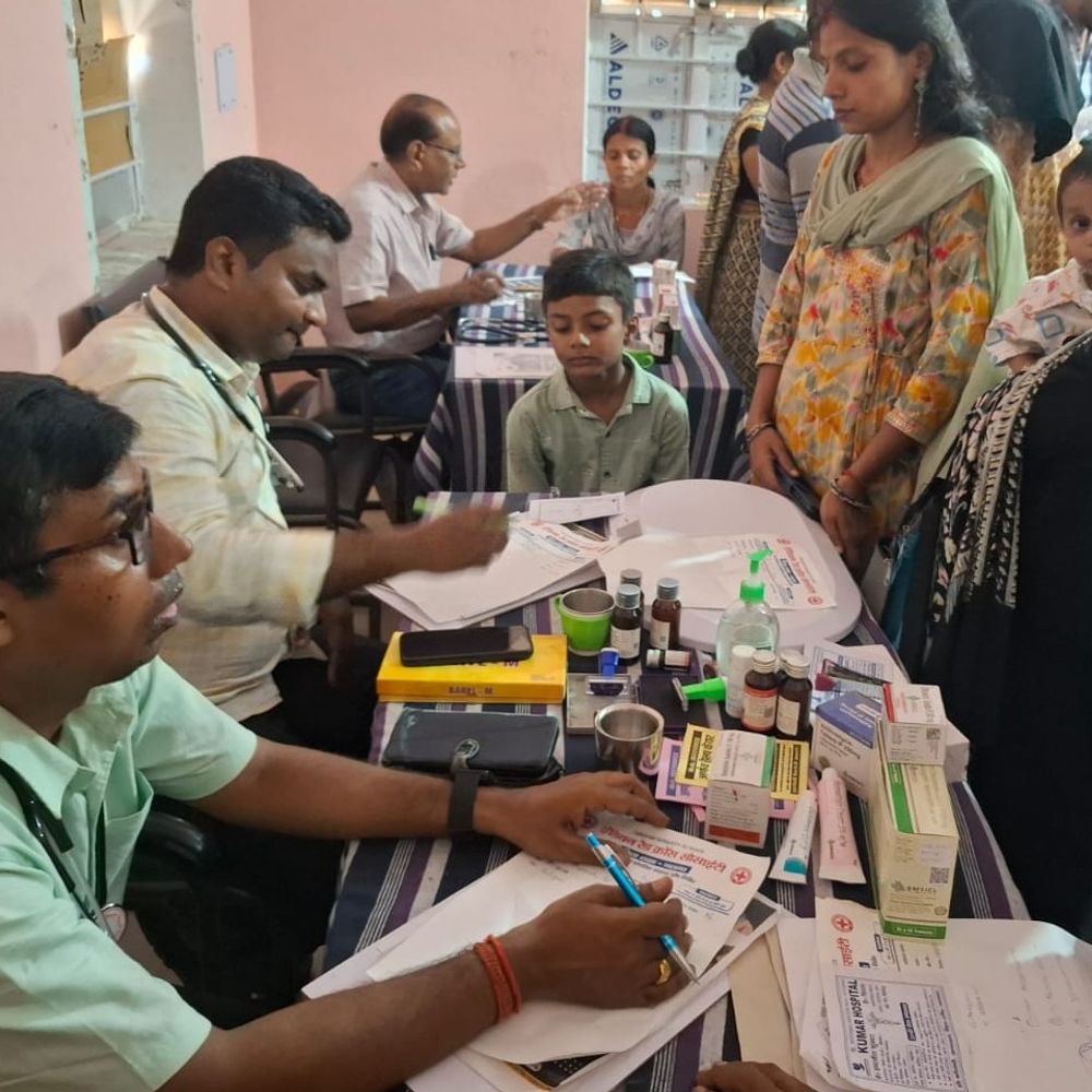नालंदा में 160 लोगों का फ्री में हेल्थ चेकअप:साप्ताहिक शिविर आगे भी रहेगा जारी, रेड क्रॉस सोसाइटी कर रहा पहल