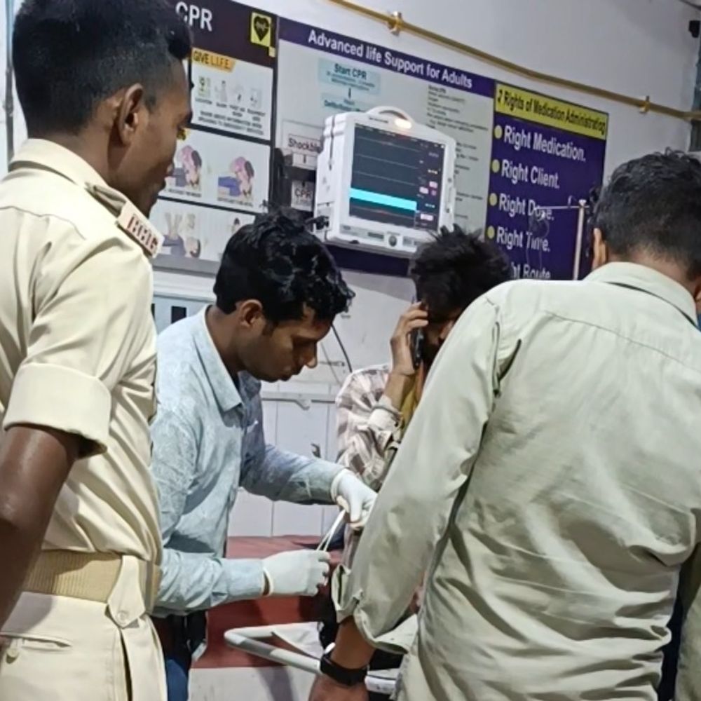 जमुई में लेबर को अज्ञात गाड़ी ने टक्कर मारी, घायल:मजदूरी कर अपने घर लौट रहा था, पटना रेफर