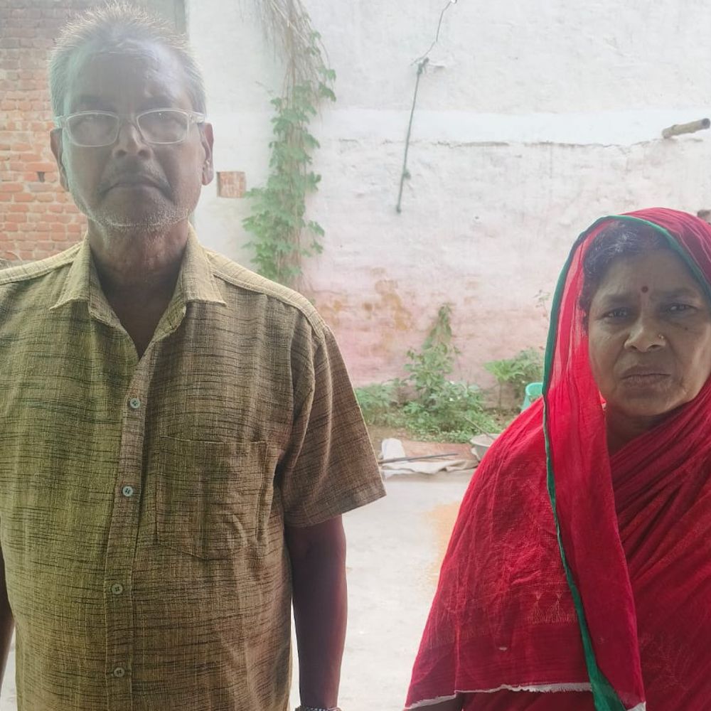 बिना OTP और बायोमेट्रिक के खाते से उड़े 75 हजार:बांका में पति-पत्नी के दो बैंक अकाउंट से निकले रुपए; साइबर पोर्टल और थाने में शिकायत