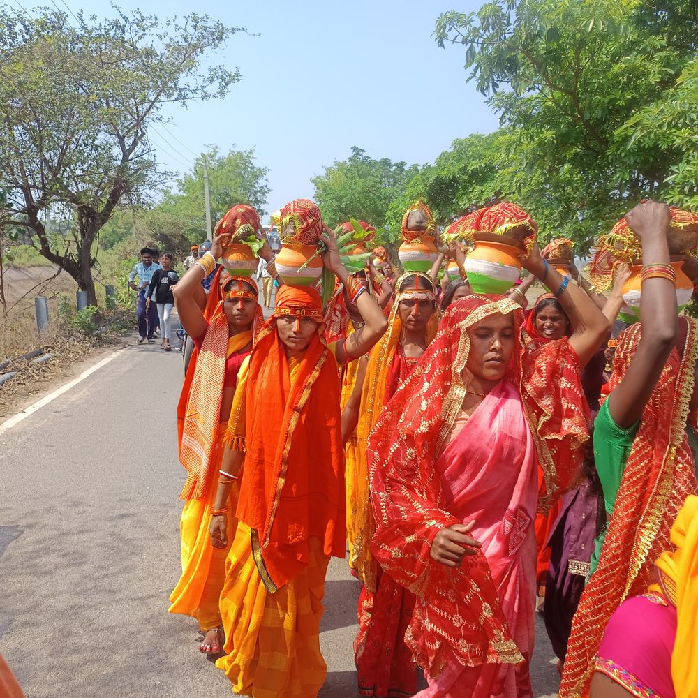 जहानाबाद के वीरुपुर में कलश यात्रा:बजरंगबली मंदिर के 5वें स्थापना दिवस पर जय श्री राम, जय हनुमान के जयकारे