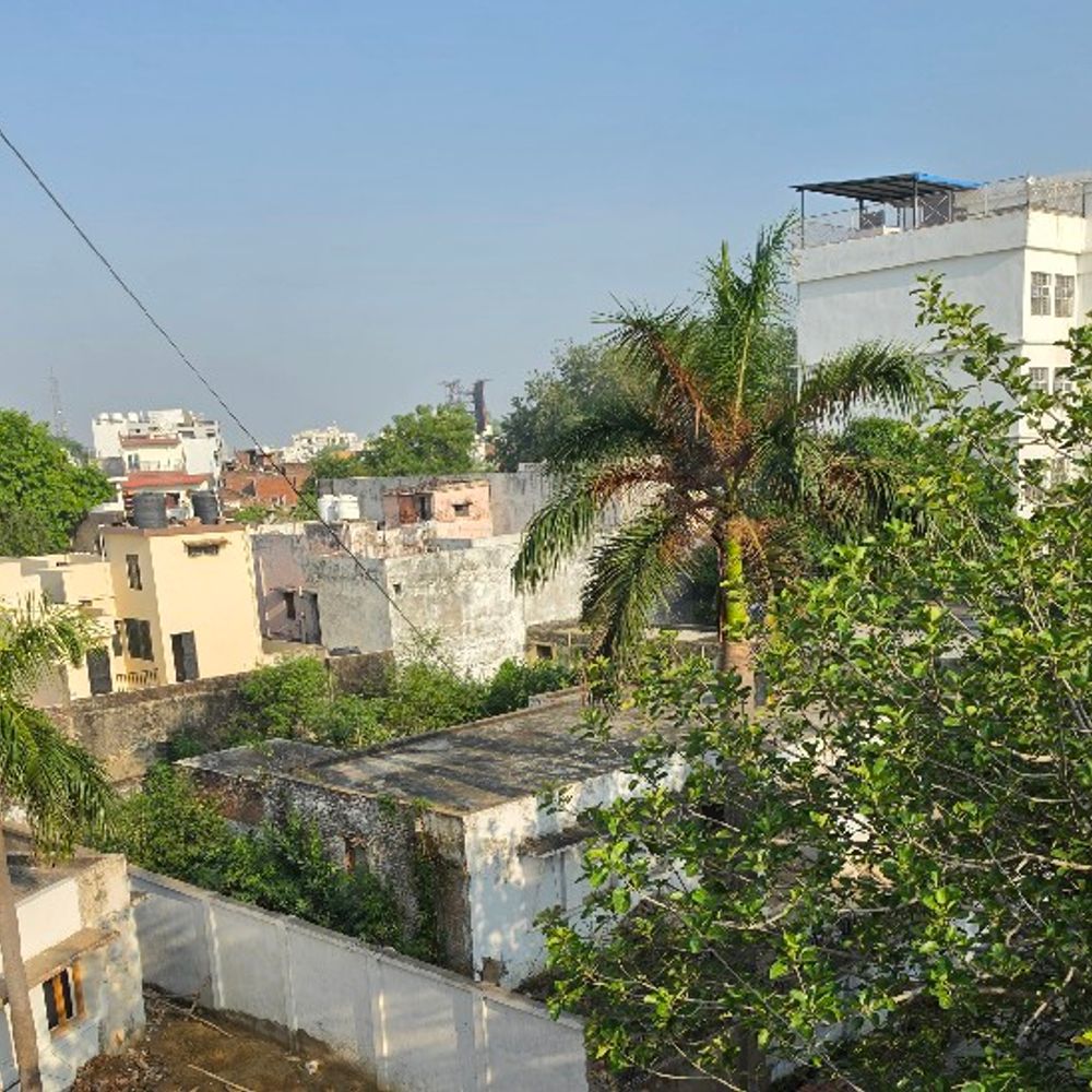 लखनऊ में दो दिन बाद सुबह से तेज धूप:दोपहर तक 32 डिग्री पार करेगा तापमान; उमस भरी गर्मी करेगी परेशान