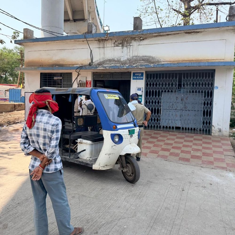 बरगवां में मिला 45 वर्षीय व्यक्ति का शव:पुरानी खदान के पास लोगों ने देखा; शिनाख्त में जुटी पुलिस, जांच जारी