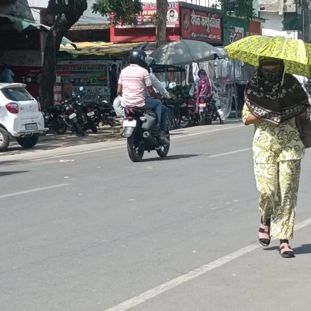 अंबेडकर नगर में भीषण गर्मी का प्रकोप:तापमान 41°C पहुंचा, डीएम ने 12 से 4 बजे तक बाहर न निकलने की अपील की