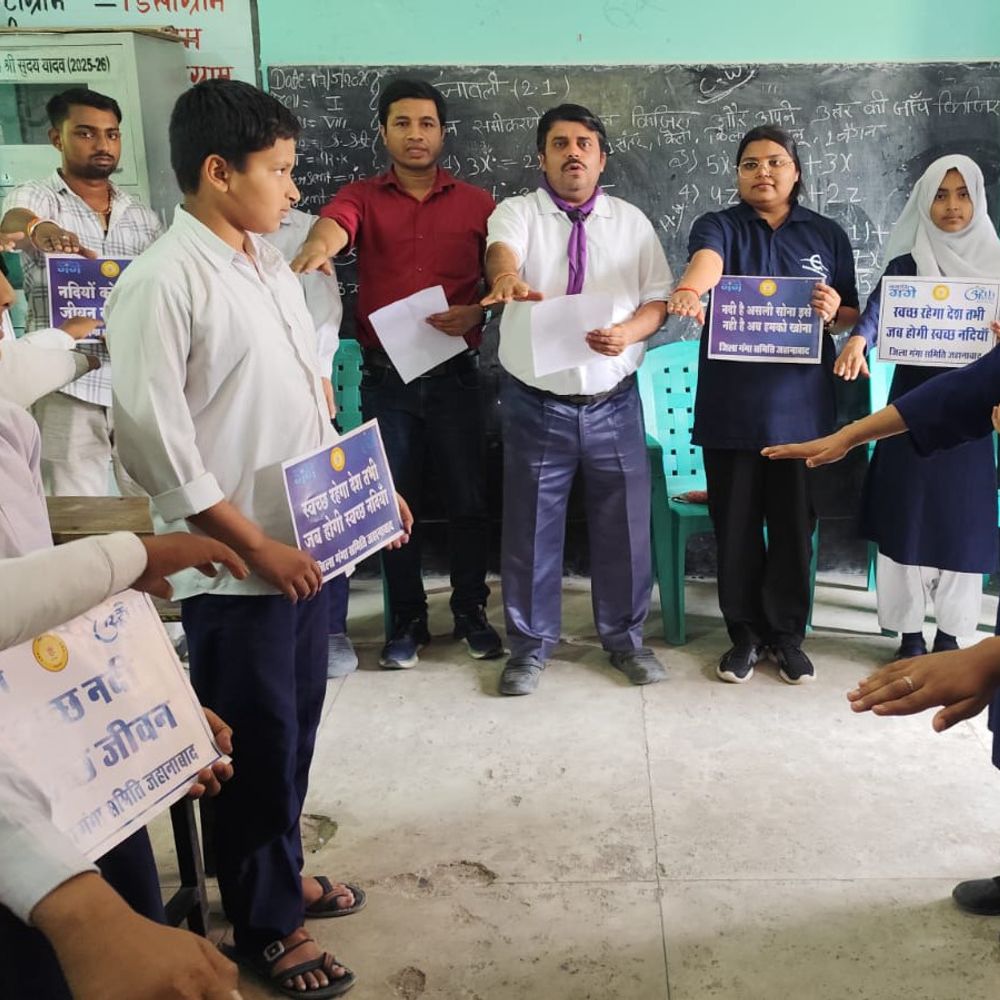 जहानाबाद में स्काउट एवं गाइड का कार्यक्रम:उर्दू कन्या मध्य स्कूल में बच्चों को साफ-सफाई और नदी संरक्षण के प्रति जागरूक किया गया
