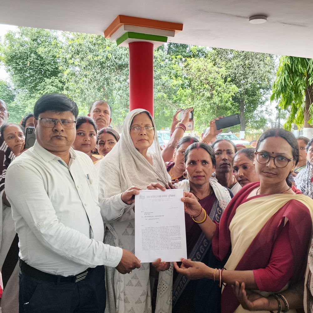 आशा वर्कर्स ने डिप्टी सीएम, स्वास्थ्य मंत्री को भेजा ज्ञापन:महराजगंज में लंबित भुगतान और 13 सूत्रीय मांगों के समाधान की मांग