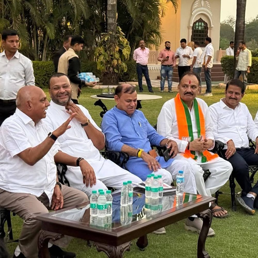ओरछा पहुंचे भाजपा प्रदेश अध्यक्ष, रामराजा सरकार के दर्शन किए:’कॉकरोच जनता पार्टी पर बोले- भाजपा ऐसे ट्रेंड्स को गंभीरता से नहीं लेती