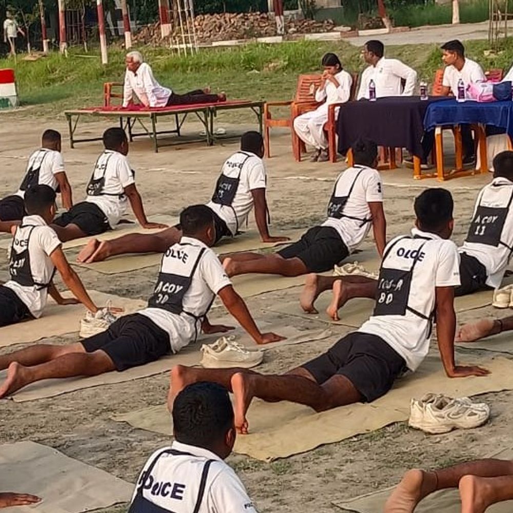 बहन भारती बोलीं-‘तनावपूर्ण जीवन में मेडिटेशन मानसिक शांति का माध्यम’:शिवहर पुलिस लाइन में ब्रह्माकुमारी संस्थान का नशा मुक्ति कार्यक्रम