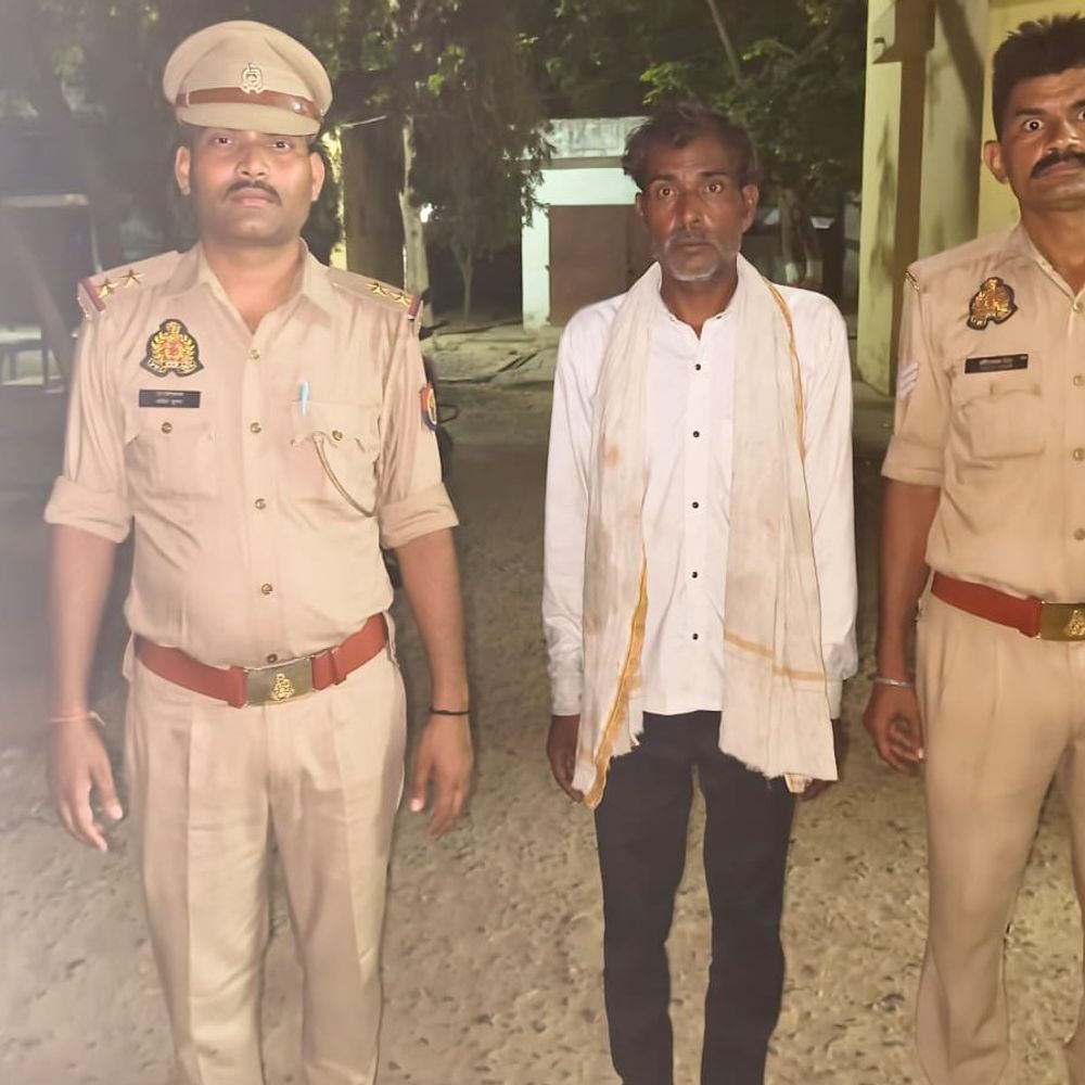 कर्ज चुकाने के लिए बेटे ने बनाई लूट की कहानी:बोला- मां से बदमाश 2 लाख रुपए छीन गए, सीसीटीवी से पकड़ा गया झूठ
