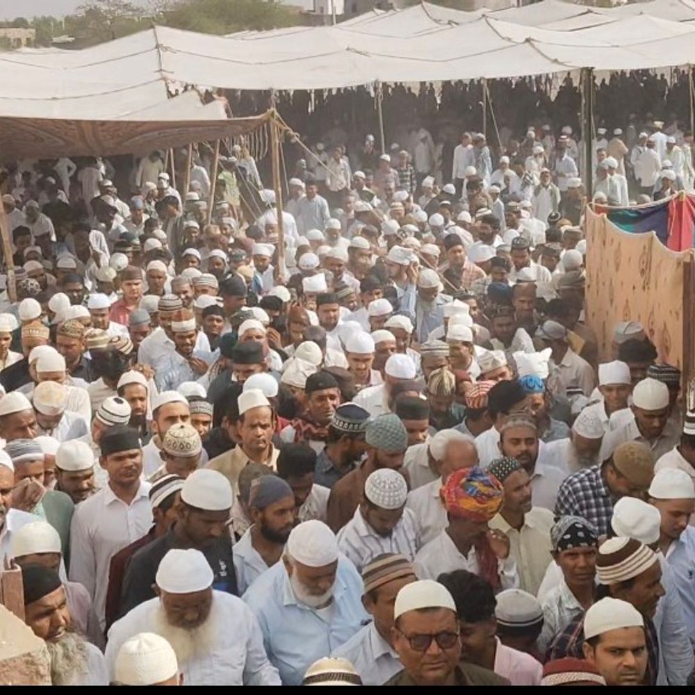 बालोतरा में ईद-उल-अजहा पर्व मनाया, नमाज अदा की:अमन-चैन, सौहार्द के लिए दुआएं मांगी; गले लगरक मुबारकबाद दी