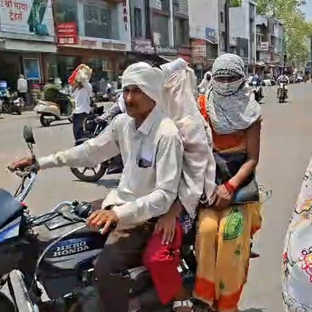 खरगोन में गर्मी का कहर, पारा 45 डिग्री पहुंचा:4 दिन तीव्र लू का अलर्ट, अस्पताल में बढ़े डिहाइड्रेशन के मरीज