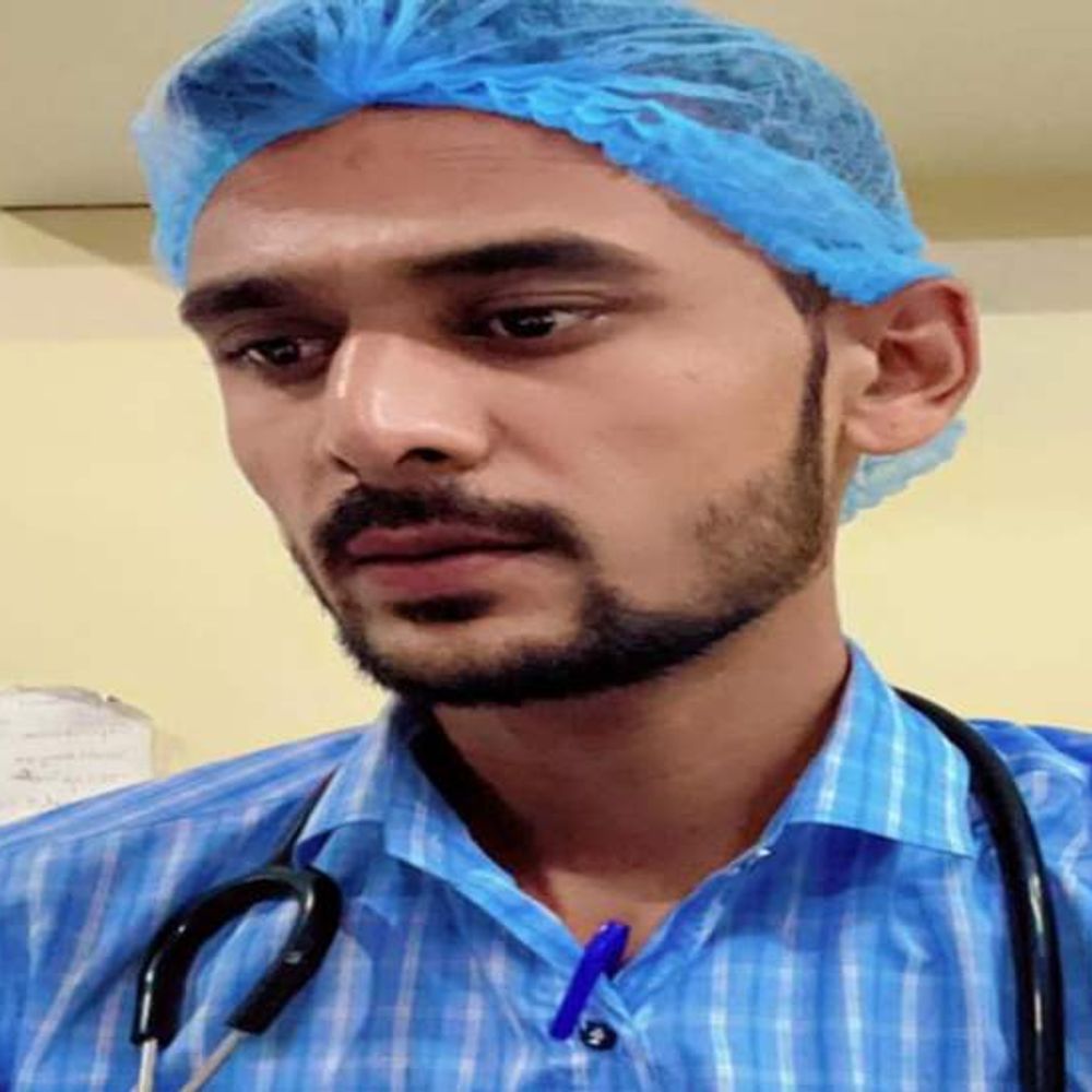 शाहरुख मंसूरी ने राहुल बनकर युवती से किया रेप:इंदौर में नौकरी दिलाने के बहाने फंसाया; बोला- मैंने धर्म छिपाया है, जो करना हो कर लेना