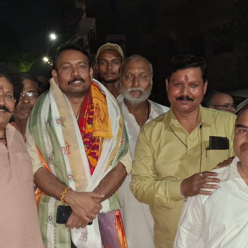 कासगंज पहुंचे अलंकार अग्निहोत्री, 2027 चुनाव लड़ने का दावा:ब्राह्मण समाज ने किया स्वागत, बोले- “सनातनी समाज के लिए विकल्प जरूरी”