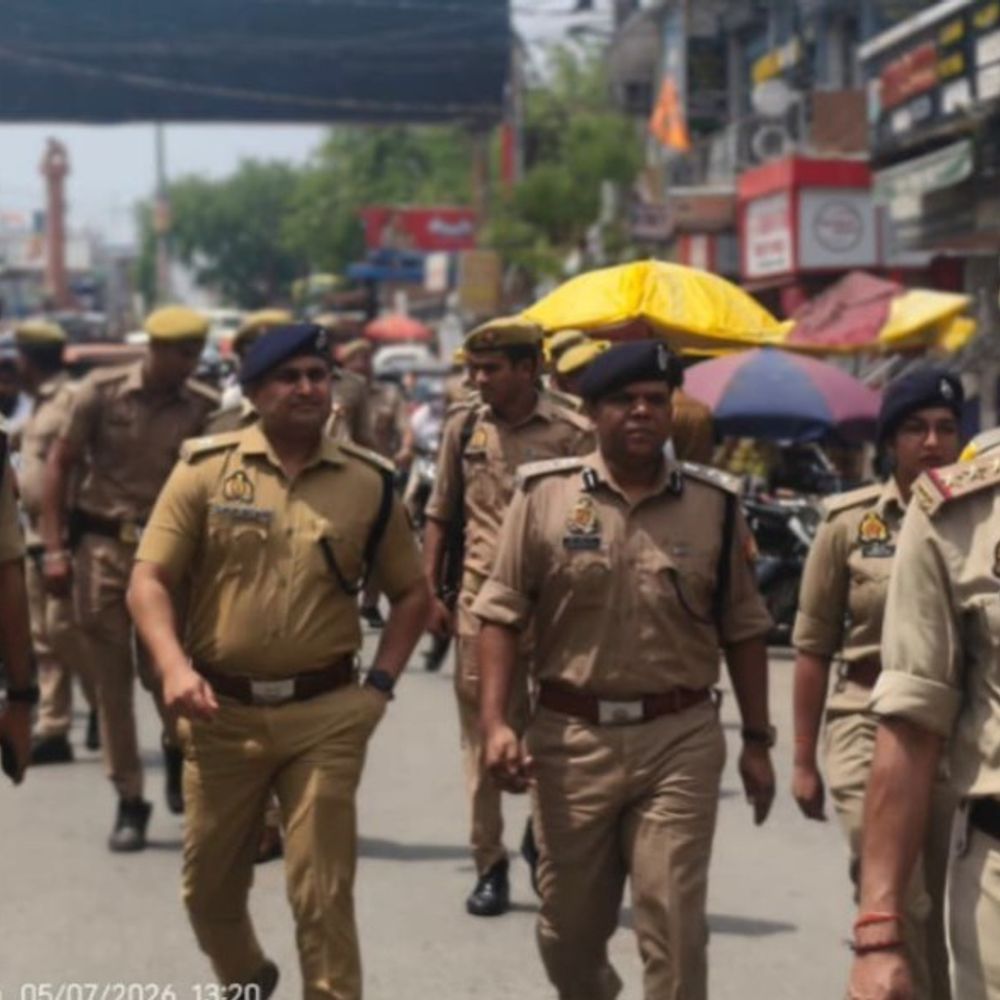 जौनपुर SSP ने शहर की यातायात व्यवस्था जांची:अतिक्रमण हटाने, जाम से राहत के निर्देश; अनावश्यक वाहन न खड़े हों