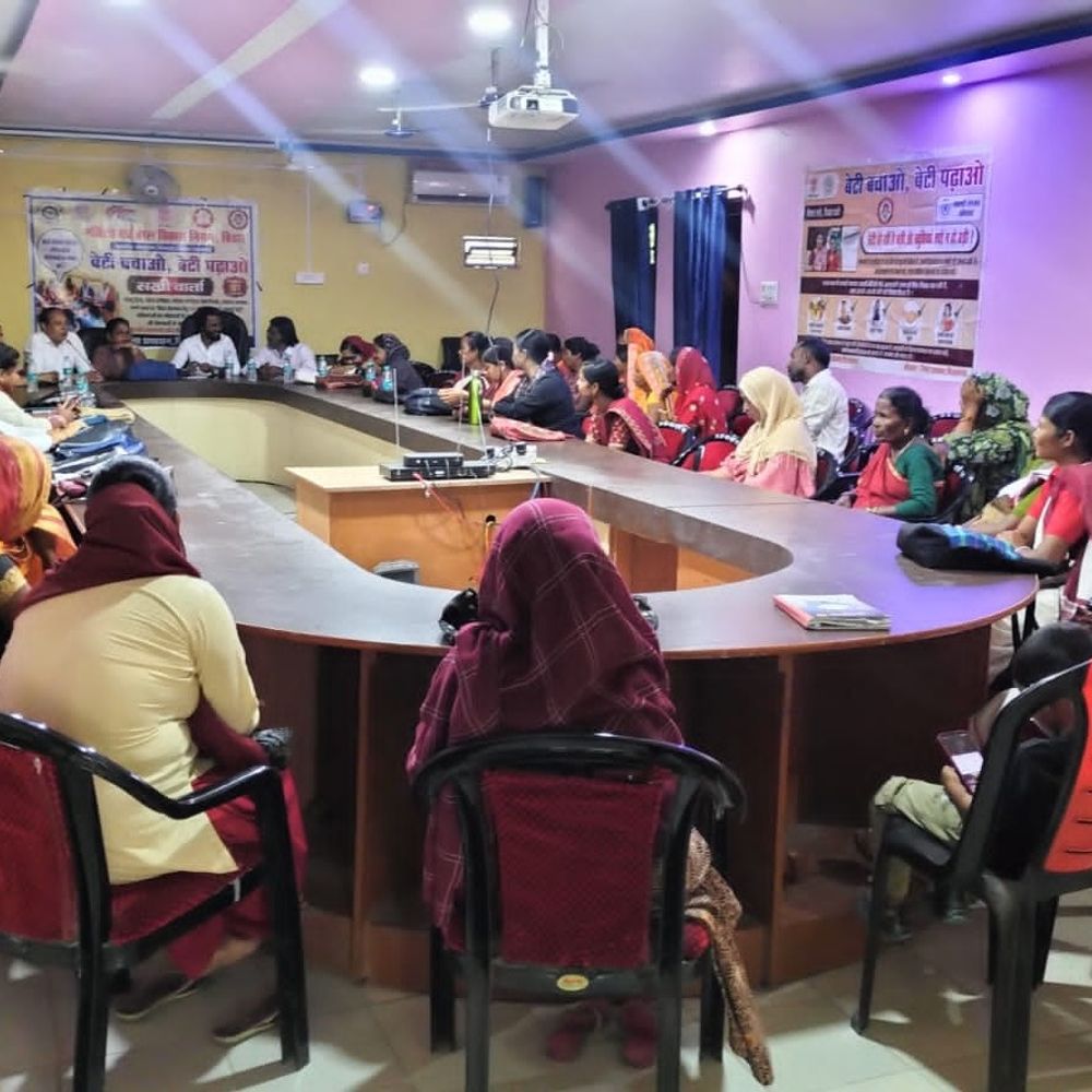 घरेलू हिंसा, बाल विवाह रोकथाम और लैंगिक समानता पर चर्चा:किशनगंज में ‘सखी वार्ता सह जागरूकता कार्यक्रम’