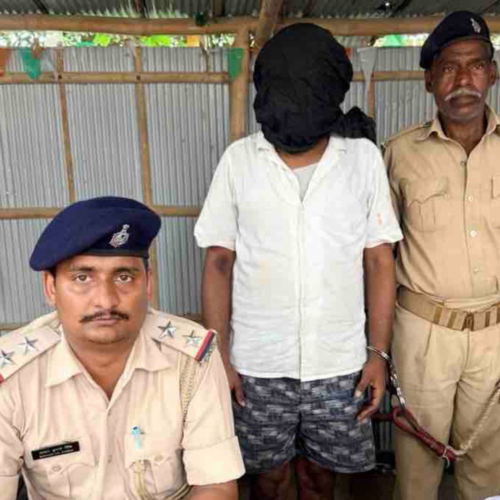 कटिहार में भू-माफिया आनंद कुमार सिंह गिरफ्तार:जमीन हड़पने की नीयत से रंगदारी मांगने के मामले में SIT ने पकड़ा
