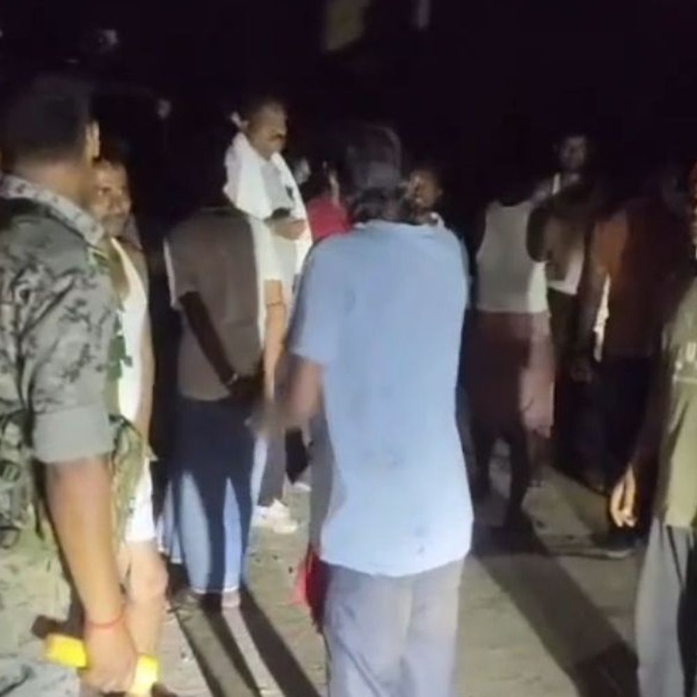 तीन युवकों ने की नाबालिग किशोरियों से दरिंदगी का प्रयास:शोर मचाने पर आरोपी मौके से फरार, पुलिस जांच में जुटी
