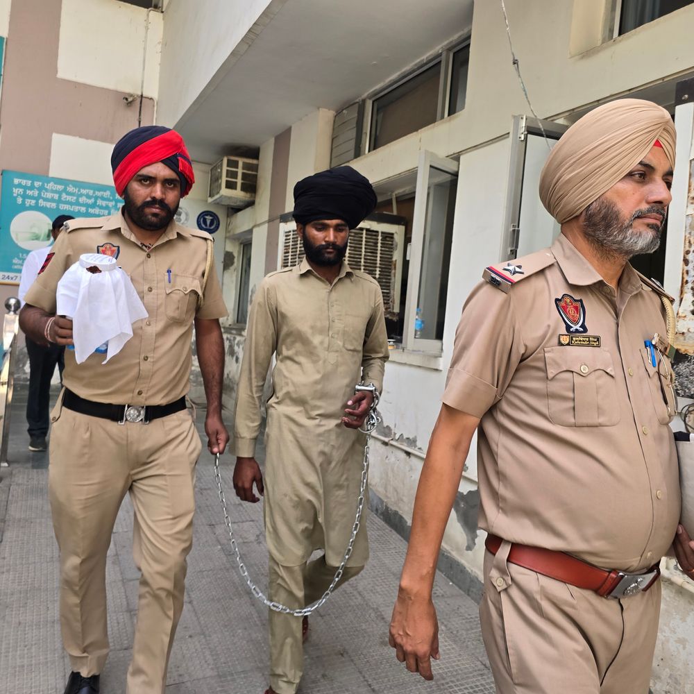 अबोहर में नाबालिग लड़की से रेप:पुलिस ने आरोपी को पकड़ा, घर में डेरा बनाकर खुद को बाबा बताता था