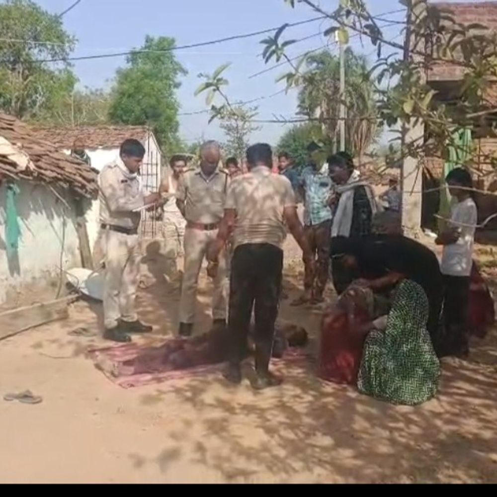 टीकमगढ़ में मजदूर का फंदे पर मिला शव:घर पर अकेला था; परिवार के अन्य सदस्य खेत पर गए हुए