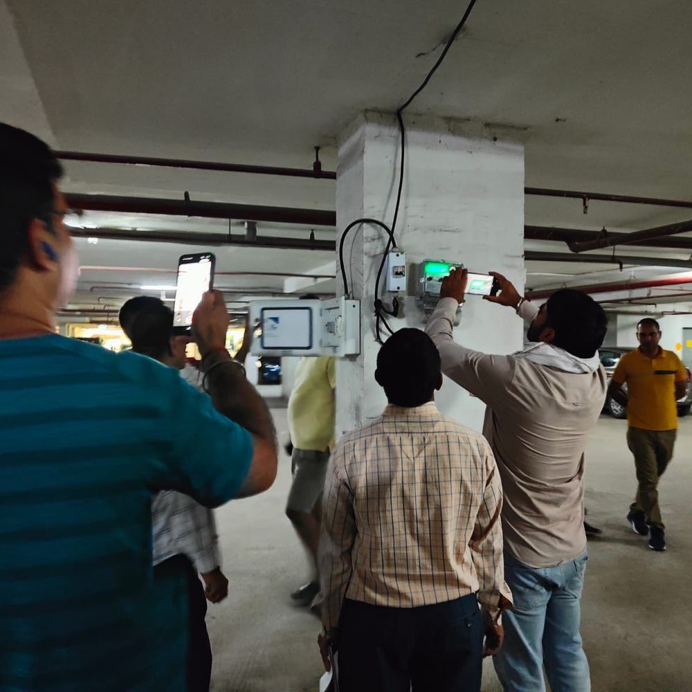 ग्रीन आर्च सोसाइटी में बिजली चोरी पकड़ी गई:निवासियों की शिकायत पर NPCL विजिलेंस टीम ने की कार्रवाई