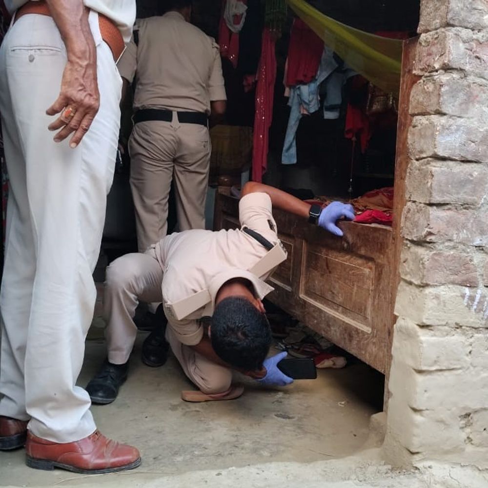 मझौलिया में महिला की संदिग्ध परिस्थितियों में मौत, शव गायब:सेनुवरिया नया टोला में घटना, पुलिस-एफएसएल टीम जांच में जुटी