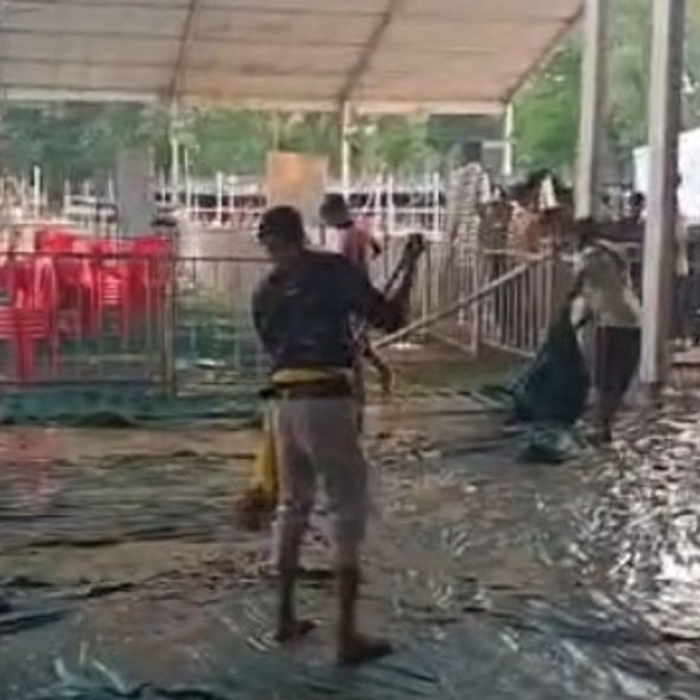गांधी मैदान की सफाई के लिए 300 सफाईकर्मी रहेंगे तैनात:शपथ ग्रहण समारोह में आ रहे पीएम मोदी, बारिश होने पर मशीनों से निकाला जाएगा पानी