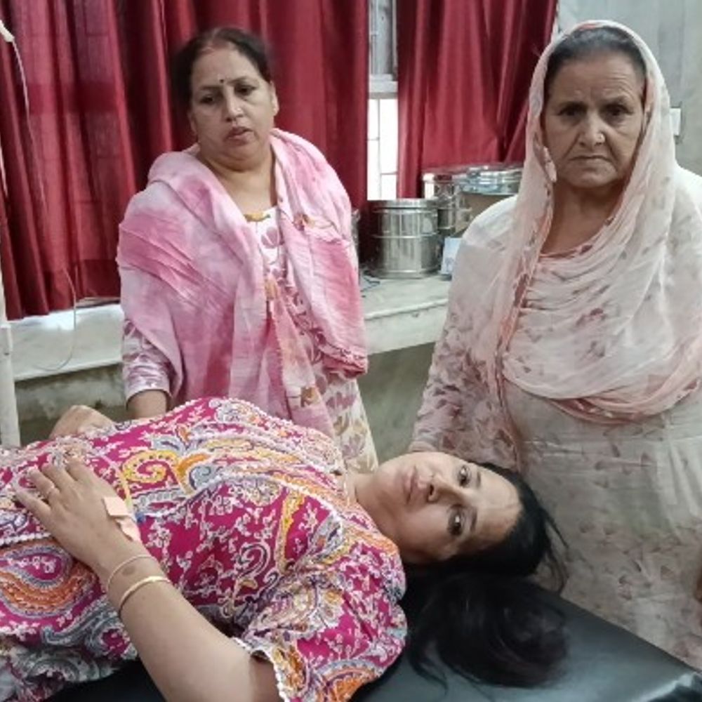 पठानकोट में घरेलू विवाद में महिला ने पिया फिनायल:ससुराल पक्ष पर प्रताड़ना और घर से निकालने का आरोप, अस्पताल में हालत नाजुक