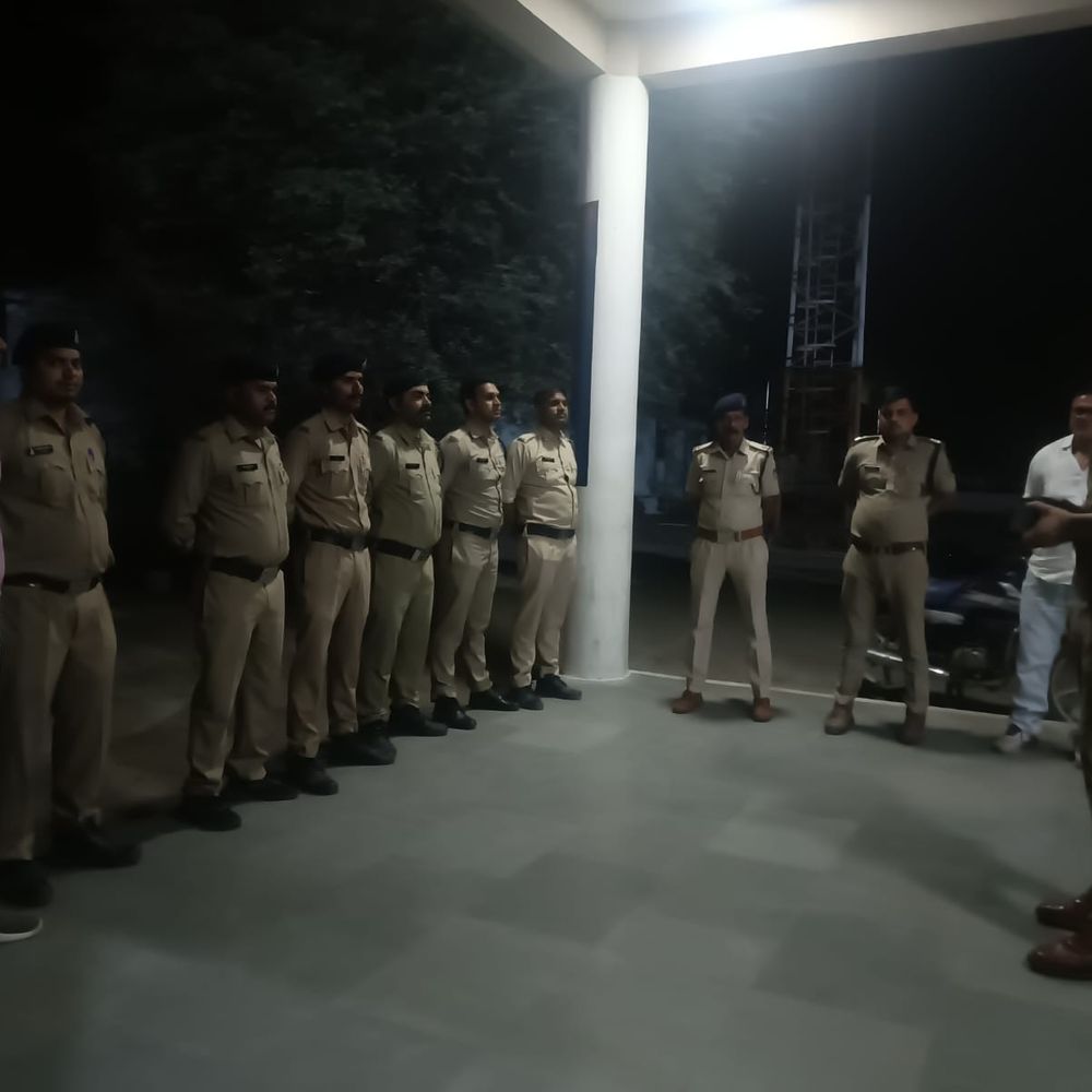 देवास में 143 फरार वारंटी गिरफ्तार:200 पुलिसकर्मियों ने चलाया कॉम्बिंग अभियान, 5 साल से फरार 31 आरोपियों को पकड़ा