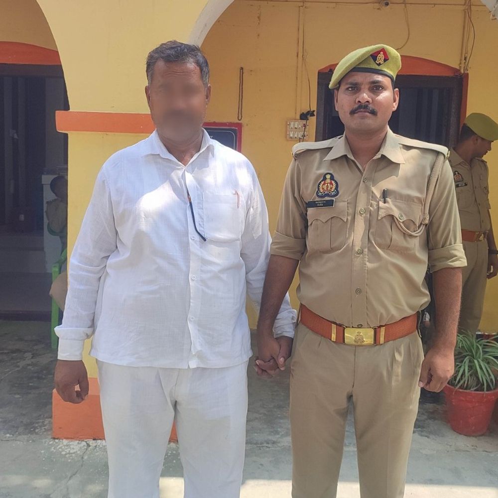 मऊ में रामजन्म राजभर हत्याकांड में ग्राम प्रधान गिरफ्तार:अन्य आरोपियों की तलाश जारी, गोली मारकर की गई थी हत्या