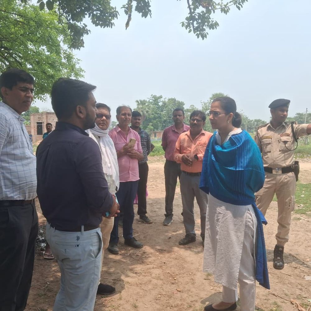 जहानाबाद में फार्मर रजिस्ट्री अभियान में आई तेजी:डीएम ने स्थलीय निरीक्षण कर अधिकारियों को हर रोज कम से कम 10 किसानों का पंजीकरण करने का निर्देश दिया