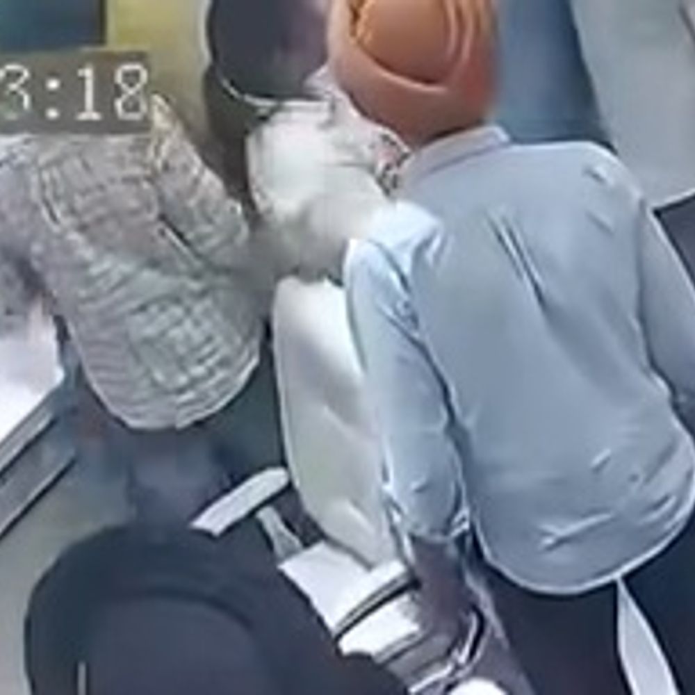 बस स्टैंड के पास इमिग्रेशन मालिक का दफ्तर से अपहरण, चलती गाड़ी से कूद बचाई जान