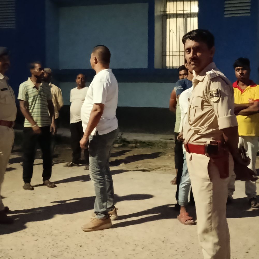 मधुबनी में करंट लगने से युवक की मौत:गुस्साए परिजनों ने सदर अस्पताल में तोड़फोड़ की, एक हिरासत में