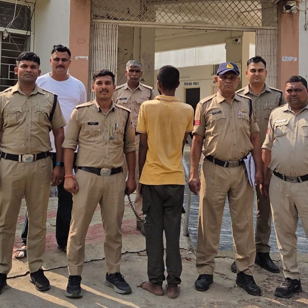 छोटे भाई की हत्या करने वाला बड़ा भाई गिरफ्तार:घरेलू विवाद में धारदार हथियार से किया था हमला, 2 दिन बाद पकड़ाया