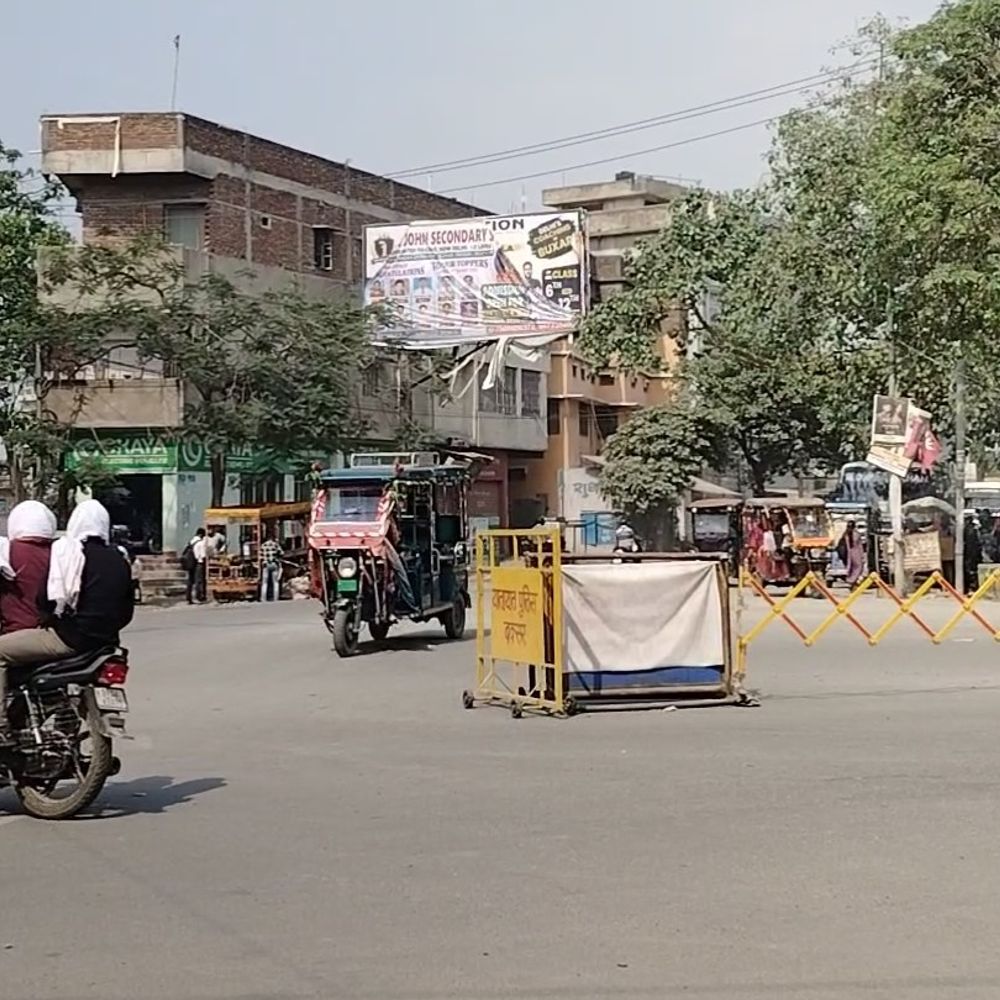बक्सर में भीषण गर्मी, दोपहर में दुकानें बंद:लू से बचाव के लिए जिला प्रशासन का फैसला, सार्वजनिक परिवहन पर भी रोक