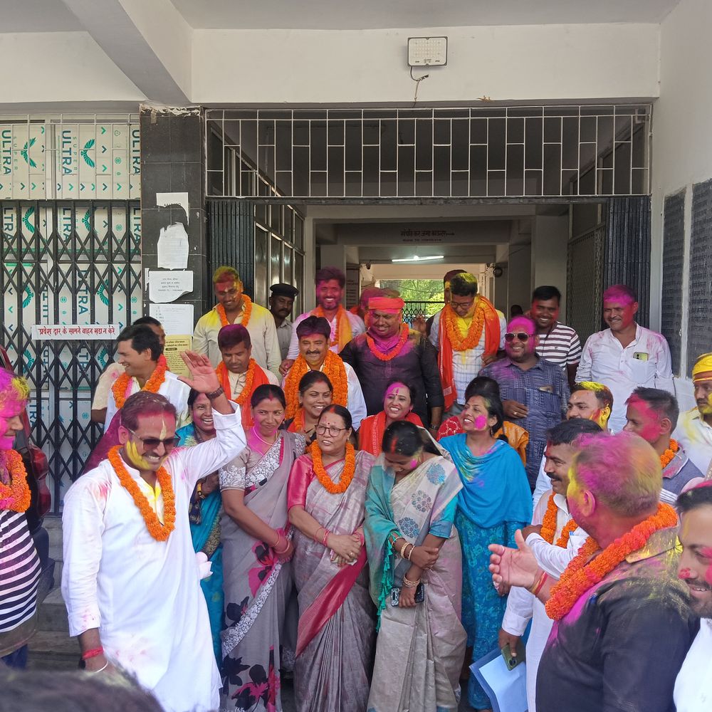 सशक्त स्थाई समिति का चुनाव संपन्न,7 पदों पर हुआ निर्वाचन:जीत के खुशी में पार्षदों ने एक दूसरे को लगाई गुलाल