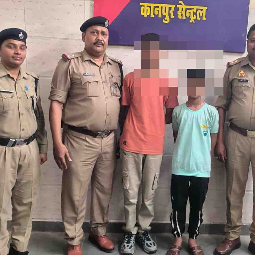 घर से भागे दो नाबालिग दोस्त:कानपुर सेंट्रल पर RPF ने किया रेस्क्यू, परिजनों को सौंपा