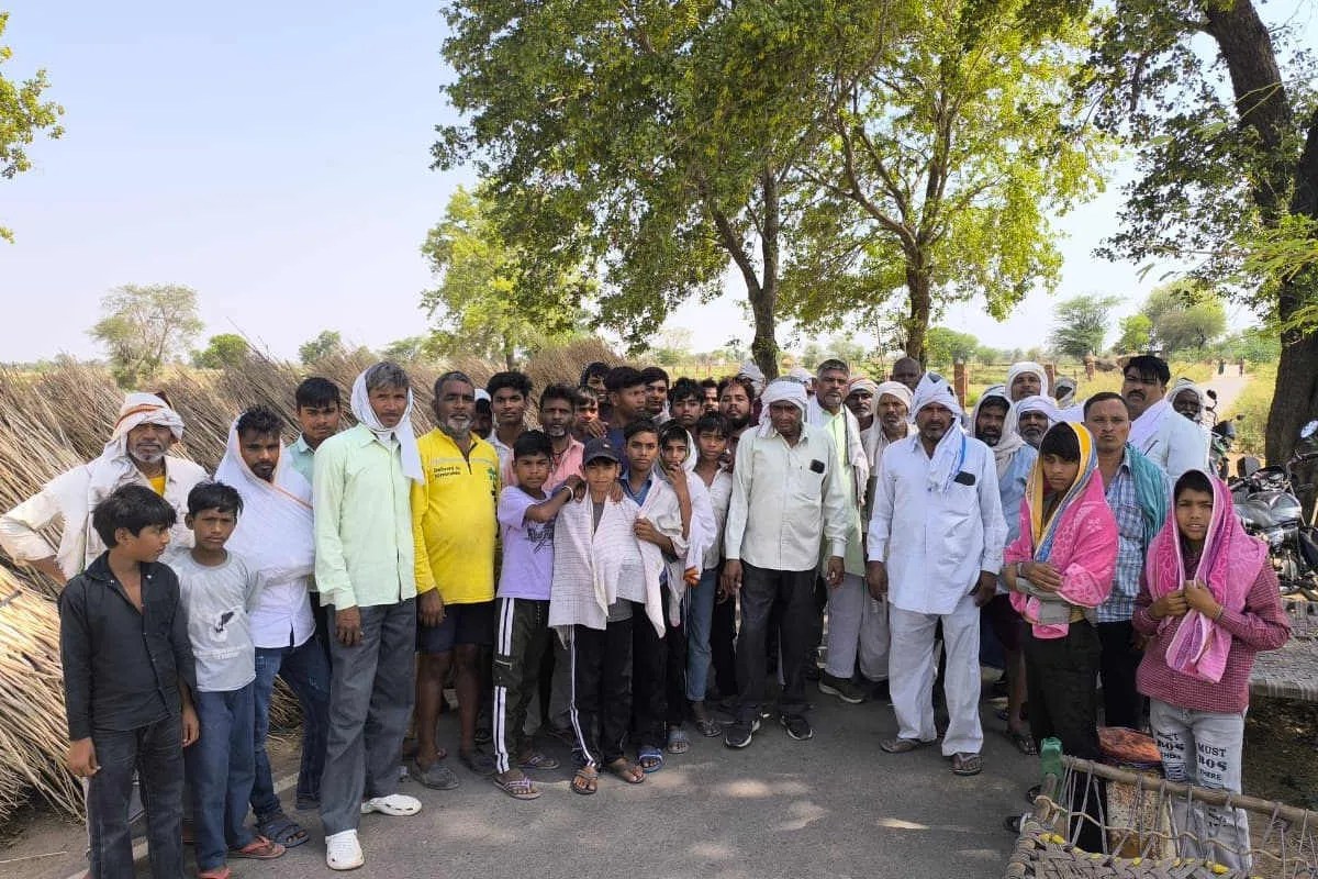 Bharatpur: भरतपुर विकास प्राधिकरण की दो गांवों में कार्रवाई, 90 भूखंडों पर चला बुलडोजर, पुलिस छावनी बना क्षेत्र