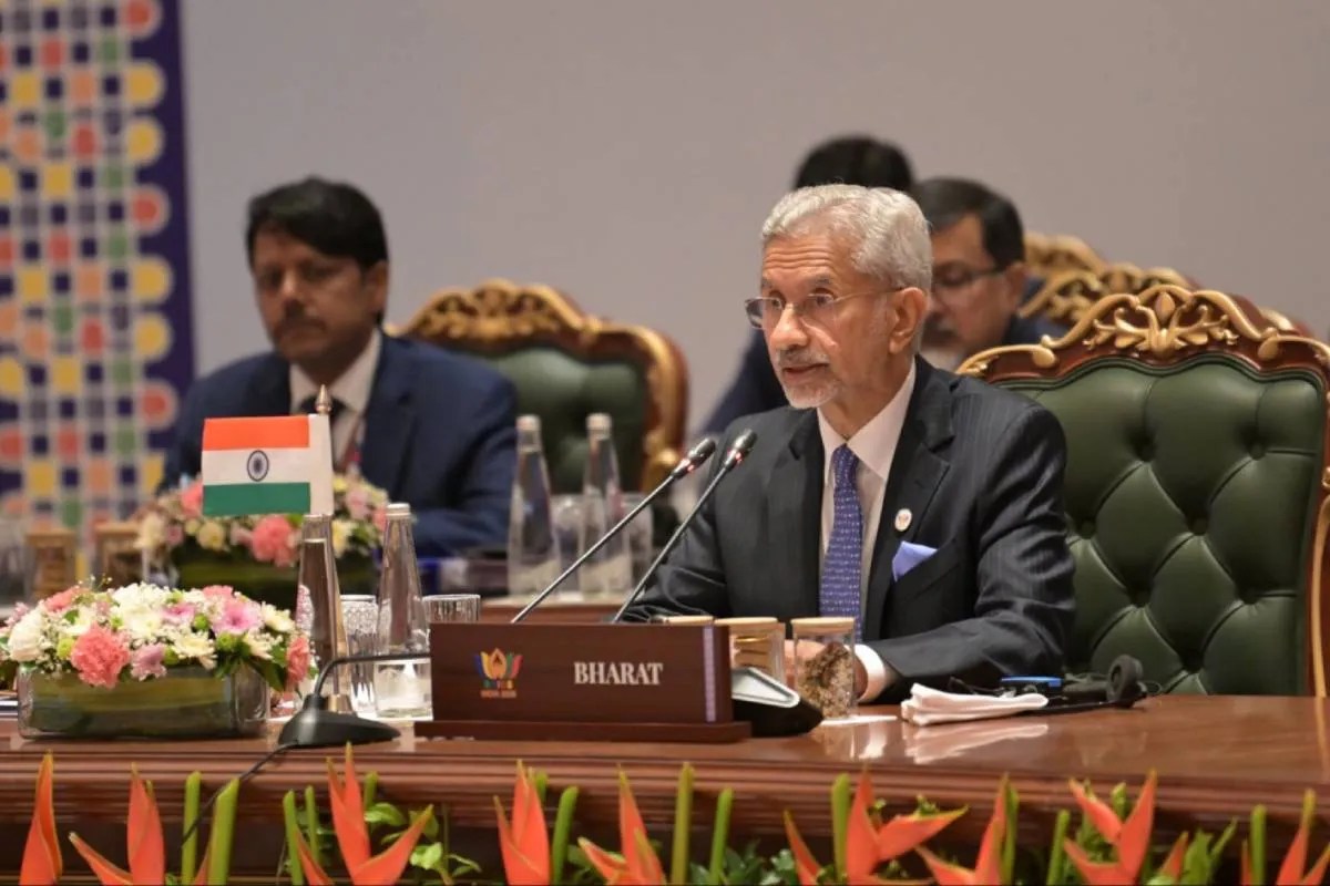 BRICS Meet: विदेश मंत्री जयशंकर एकतरफा प्रतिबंधों पर हुए गुस्सा, बोले-‘डायलॉग ही एकमात्र रास्ता’