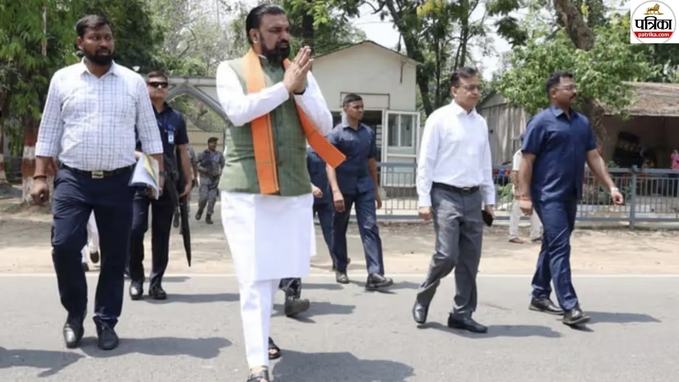 PM मोदी की अपील का असर! सीएम सम्राट चौधरी ने छोड़ी गाड़ी, पैदल ही पहुंचे सचिवालय
