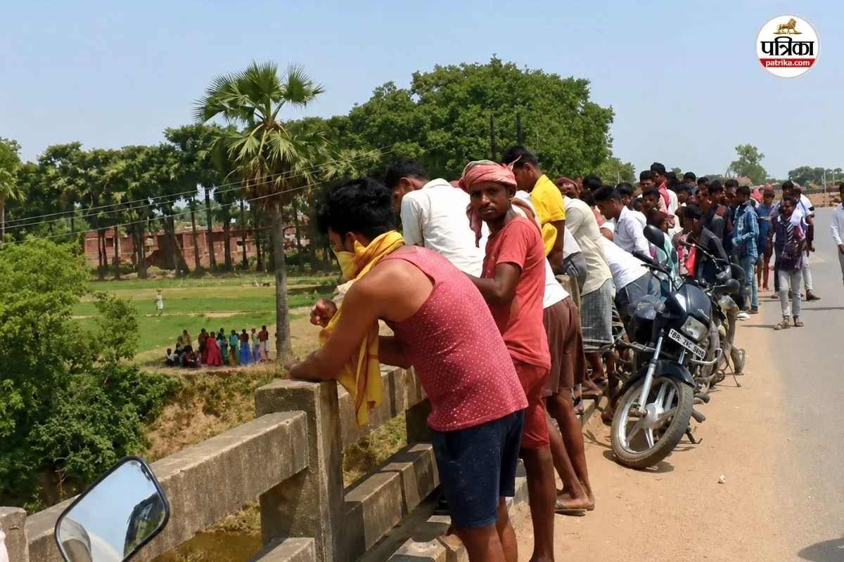 पिता ने 13 साल के बेटे को गर्म बालू पर सुलाया, धूप में खड़ा कर लाठियों से पीटा; फिर हत्या कर नदी किनारे दफनाया