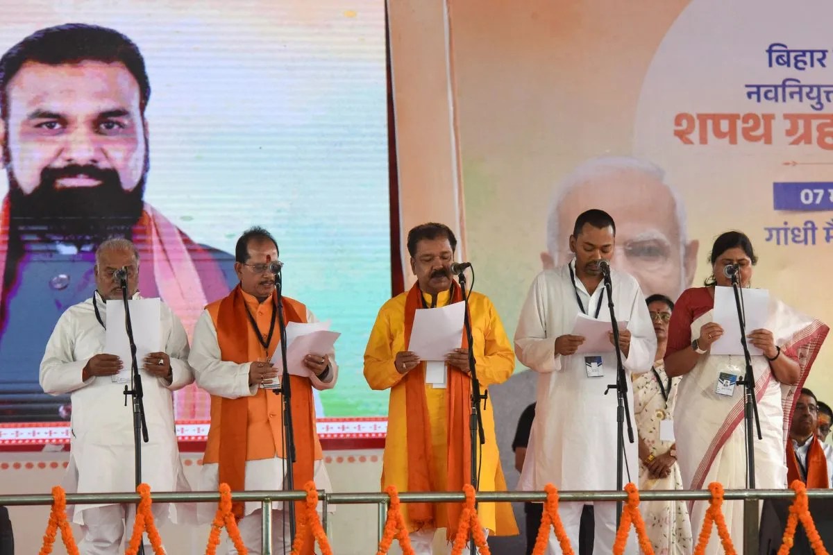 Bihar Cabinet 2026: सम्राट चौधरी ने रखे अपने पास ताकतवर विभाग, स्वास्थ्य-शिक्षा व फाइनेंस पर किसका कब्जा, LIST