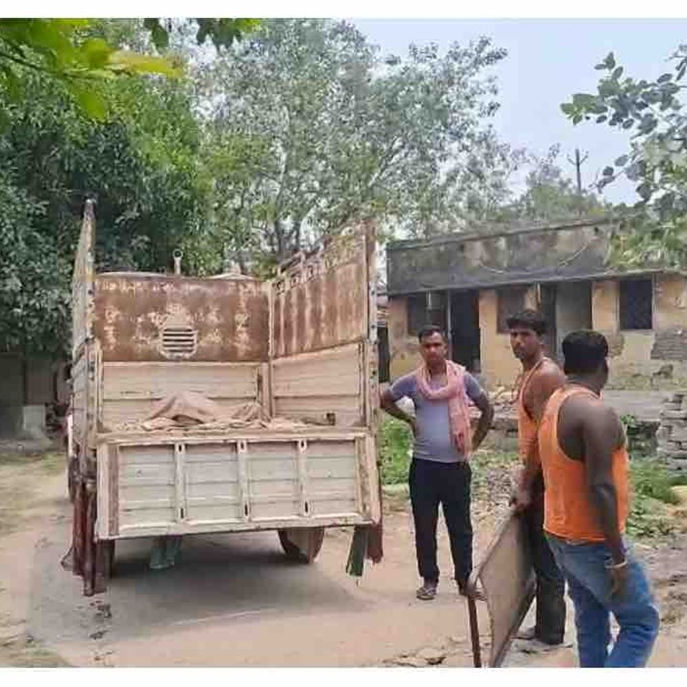 मोतिहारी में जमीनी विवाद में बुजुर्ग की मौत:धारदार हथियार से हमले का आरोप, बुजुर्ग ने रास्ते में तोड़ा दम, गांव में तनाव
