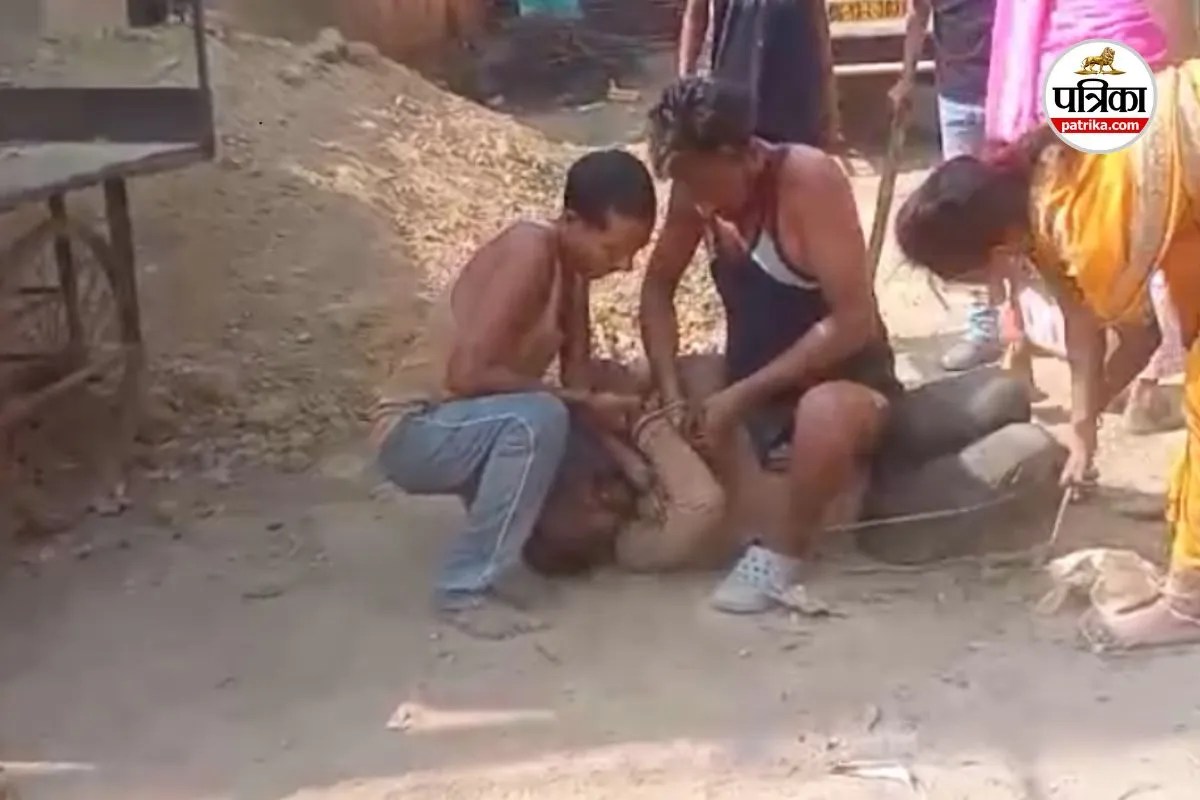 Chhattisgarh Crime: युवक को रस्सी से बांधकर पीटा, वायरल वीडियो के बाद जांच में जुटी पुलिस