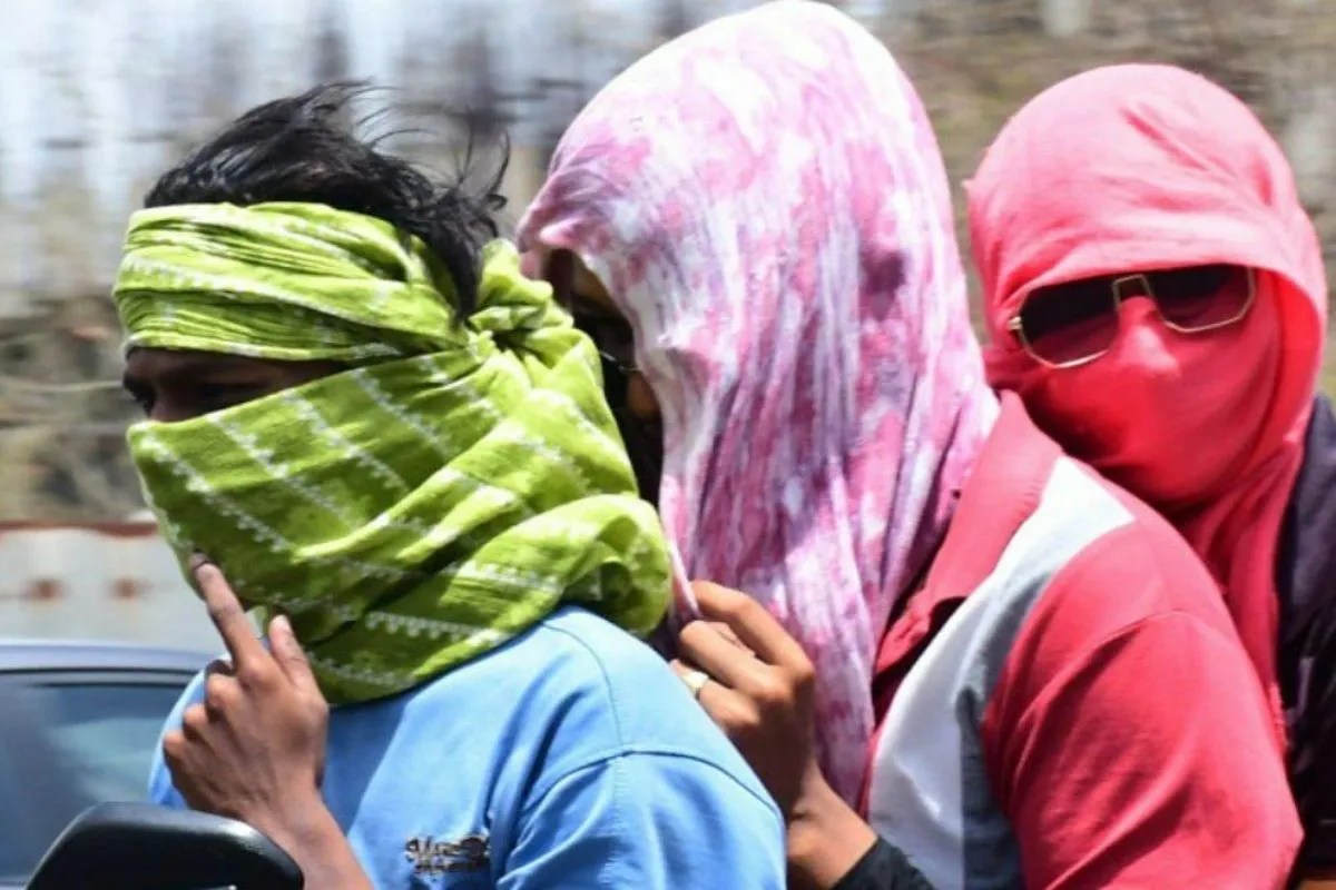 UP Monsoon: भीषण गर्मी से बेहाल लोगों को राहत की उम्मीद, यूपी में बारिश-तूफान का बड़ा अलर्ट